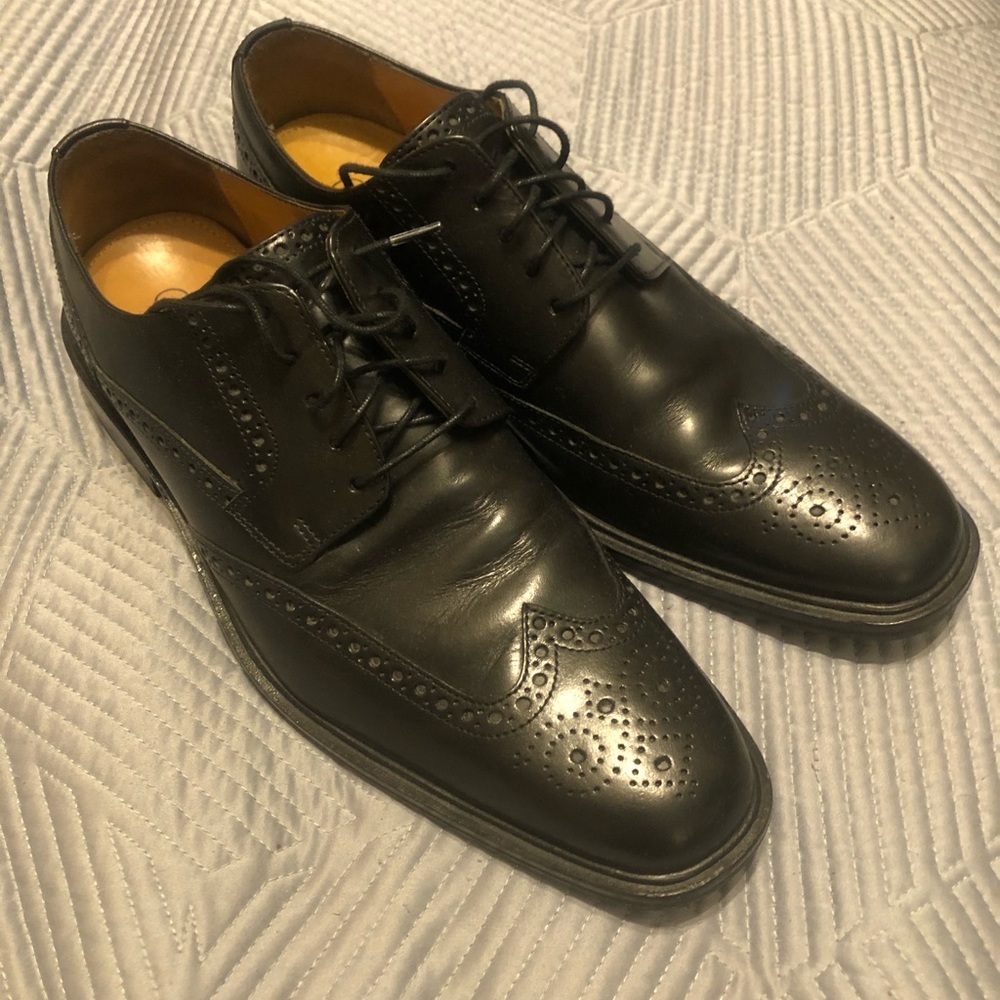 Cole Haan wingtip black dress shoes